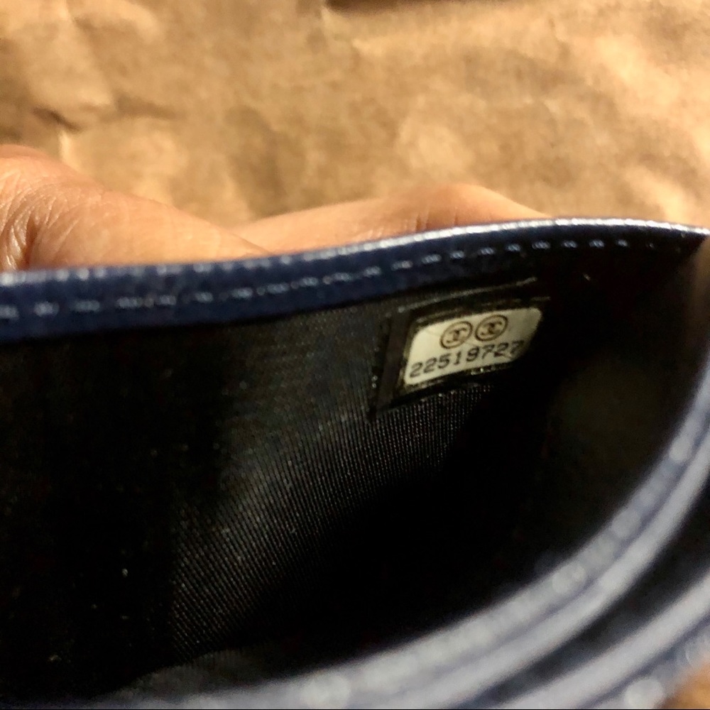 Chanel Navy Chevron Card Holder - Picture 5 of 9